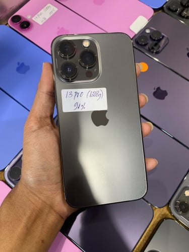 13 pro LLA ចចារ