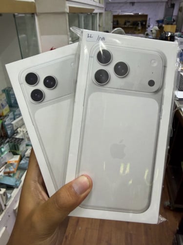 17PM 256GB LLa White NA 1310$