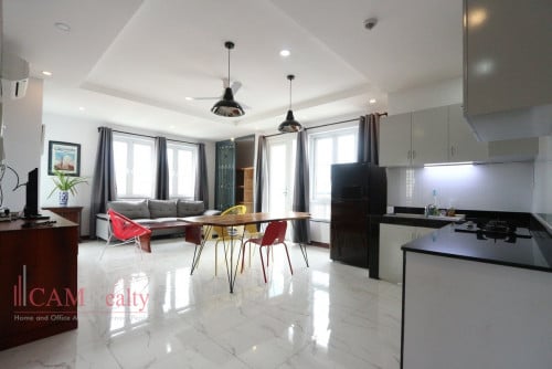 2 bedrooms Apartment For Rent in Sangkat Beong Prolit (behind Phnom Penh Tower)