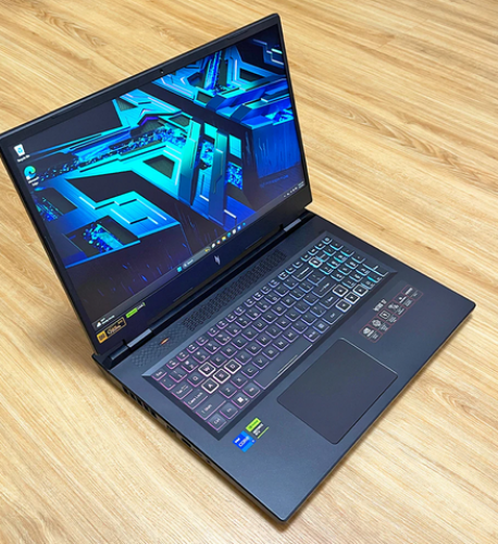 Acer Nitro 17 Gaming - i7-13700H 16GB 512GB 17.3" QHD+ 165Hz RTX4050