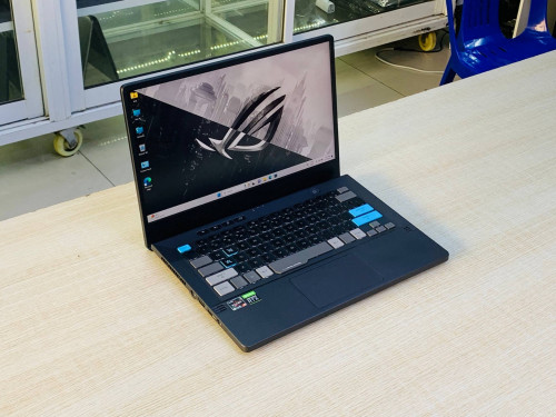 Asus Rog Zephyrus G14 14”2K,120Hz