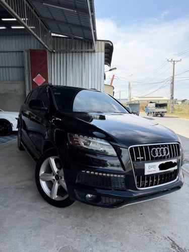Audi Q7 2011 S-Line ឡានសាណុំសុីនមួយជុំ