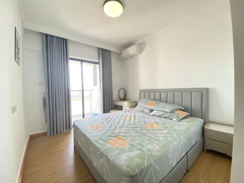 Condo for rent at River side