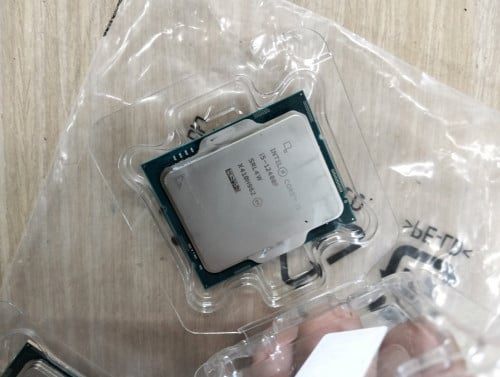 CPU i5 12400F