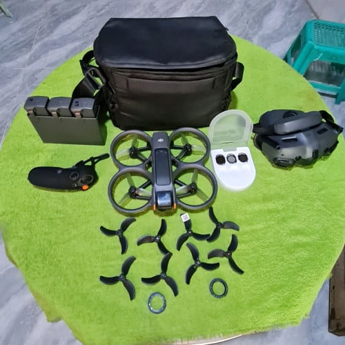 DJI Avata 2 Combo Set with Motion Controller 3
