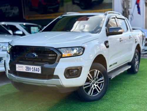 Ford Wildtrak ឆ្នាំ 2019 ម៉ាសុីនធំ