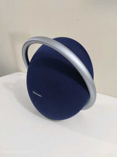 Harman Kadorn Onyx Studio 8