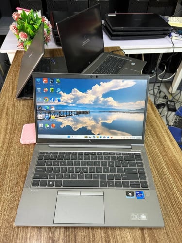 HP Zbook Firefly 14 G8