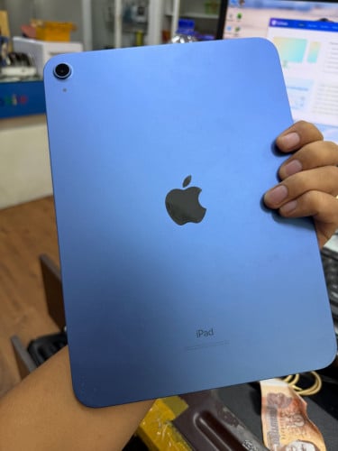 iPad 10th 64GB 99 Like New Wifi 270$