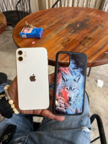 iPhone 11 / 128g / មានស្កេន / អេក្រង់ថ្មី / ជាប់ ID ប្រេីបាន លក់តំលៃក្រោមទីផ្សារនៅកម្ពុជា 85$ ដាច់