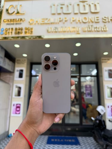 iPhone 15 pro 256G LL/A មួយទឹកសំនុំសុីនស្អាត99% 690$