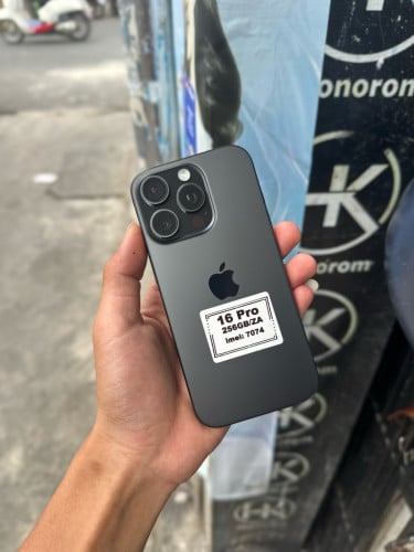 iPhone 16Pro ZA 256g សំណំហ្ស៊ីន ស្អាត98% ថ្ម94%ជាំអេក្រង់ក្រោមតិច