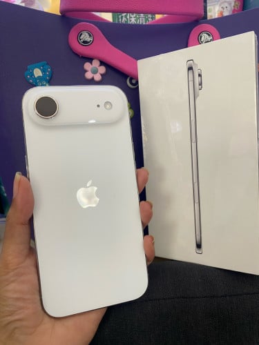 iPhone 17 Air - LL 256GB( ស្អាត 99.99%)