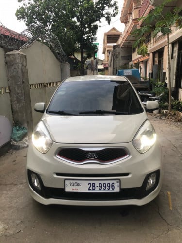 KIA. Morning Full. F sports