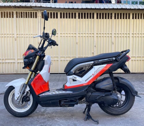 LKK ZOOMER x (110cc, year2019, 460$) from Singapore, have ID card