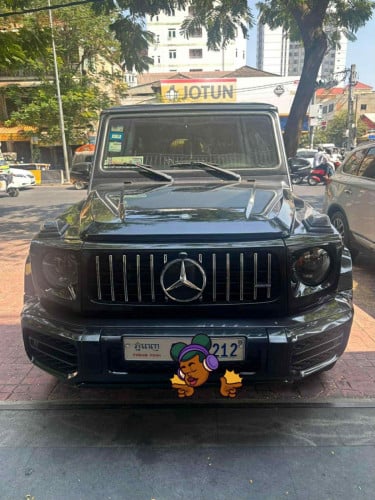 Mercedes 350D 2013 Upgraded G63. Plate:2CC.22.2