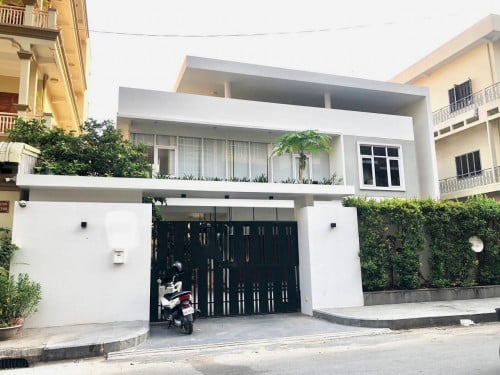 Modern Villa for Sale in Khan Beoung Keng Kang