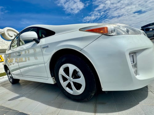 Prius 2012 P4 Deluxe Solar  ក្រដាសពន្ធ