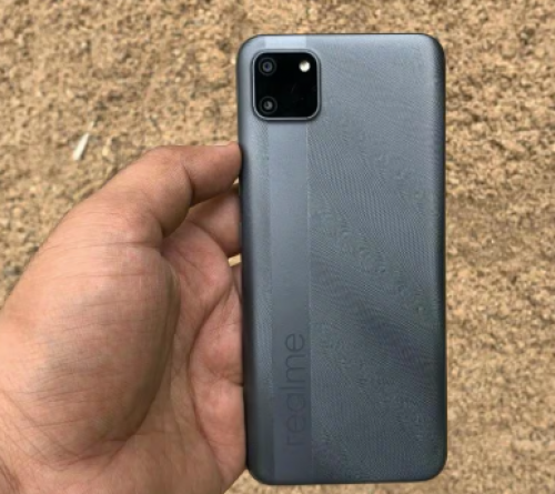 Realme C11 ចាស់បន្តិច តែប្រើធម្មតា