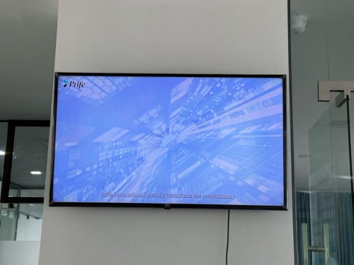 Smart TV 43 inch crystal