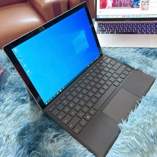 Surface pro5
