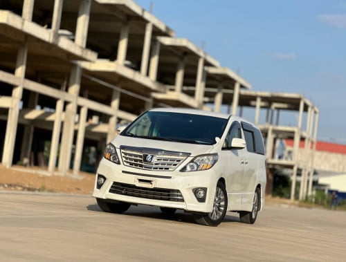 TOYOTA ALPHARD 2013 FULL 3DOOR AUTO