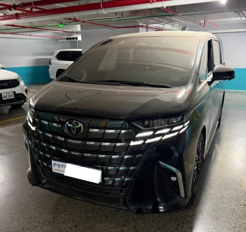 Toyota Alphard 2024