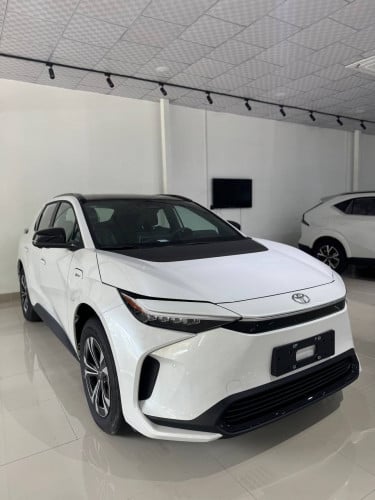 Toyota BZ4X(AWD)2025