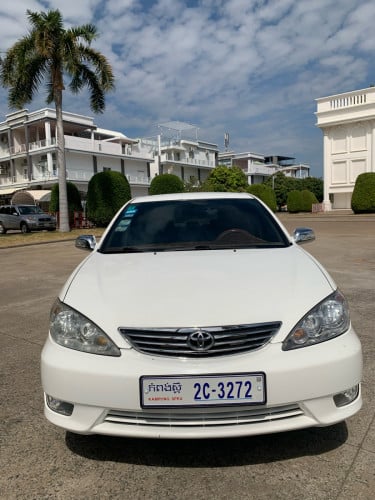 Toyota Camry LE ឆ្នាំ2004