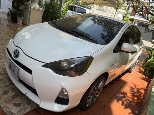 ឡានលក់ប្រញាប់ឡានអ្នកប្រេីផ្ទាល់