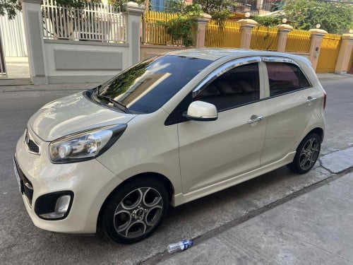 ធានាឡានស្អាត