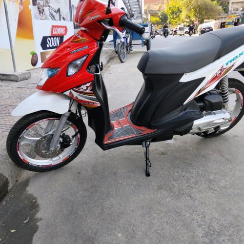 ខ្ញុំចង់លក់ម៉ូតូស៊ុយសូគីនិច021 ឡើង 025 មានពន្ធត្រឹមត្រូវលក់តម្លៃ 1,300ដុល្លារ