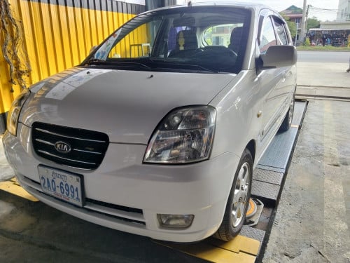 ឡានលក់ឆ្នាំ 04 LX