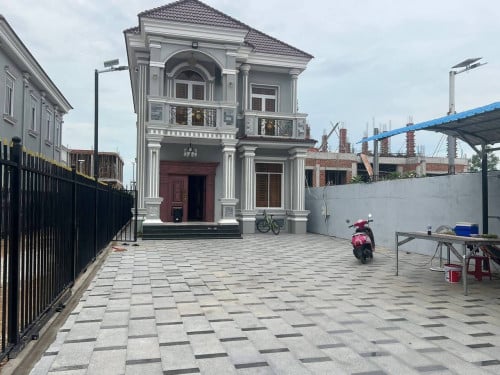 ផ្ទះជួលនៅបាវិតមាន5បន្ទប់ដេក