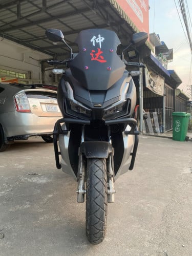 កាង ADV 150-160