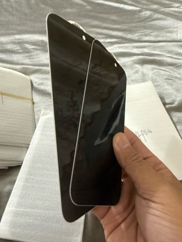 អត់គែមខ្មៅ​ iPhone screen protector មានចាប់ពី iphone X ដល់17 pro max