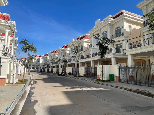 វីឡាភ្លោះ l Twin Village for rent $1200/month