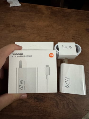 ឆ្នាំ​ងសាក​ Mi 67W សាកលឿន​ ថ្មី​លក់15$