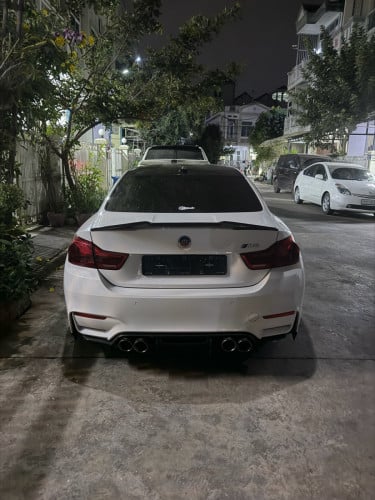 ចង់លក់រថយន្តមួយគ្រឿងModel : BMW M4 F82 ជាប្រភេទឡានក្រដាស់ពន្ធ តម្លៃ53000$ចរចារ