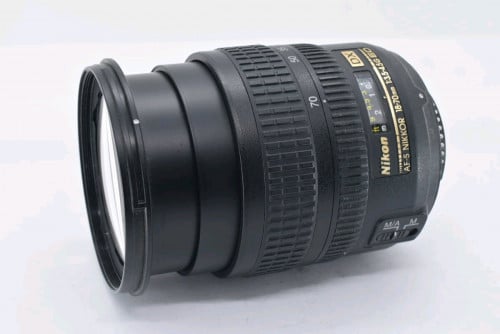 លក់ឡេនមួយទឹកស្រុកក្រៅ Nikon AF-S 18-70mm