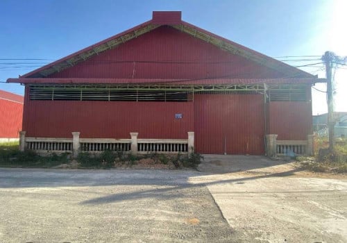 🔰ឃ្លាំងសំរាប់ជួលនៅកំពង់សំណាញ់   ក្រុងតាខ្មៅ ។