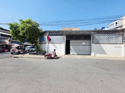 ឃ្លាំងសម្រាប់ជួល នៅបឹងកេងកង២ | Warehouse For Rent in Boeng Keng Kang2