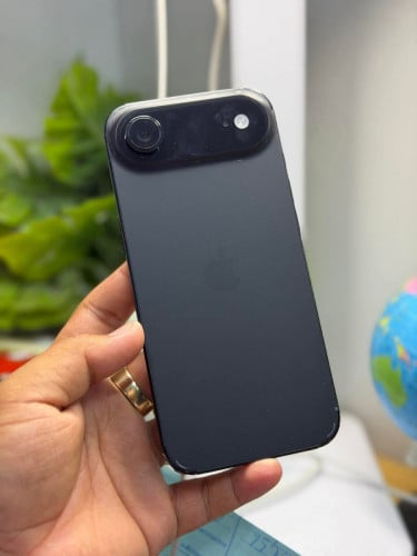 17 air 256g 99% Battery 100% សាក់ 4 ដង