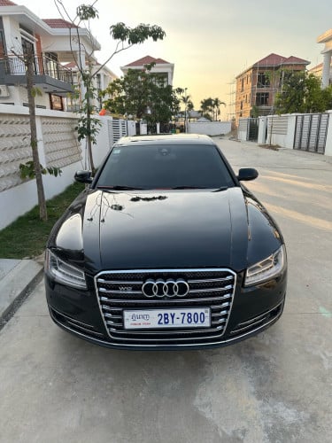 Audi A8L