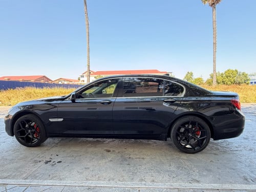 BMW 730Li year 2012 up 2014