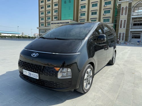 Hyundai Staria2022 ម្ចាស់ទិញខ្លាញ់គោ