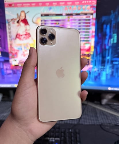 iPhone 11 ProMax 64G សានុំសុីនធ្លាប់ប្តូរថ្មម្តងកាន់ល្អ235$