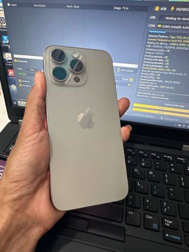 iPhone 15 pro max 256gLLA