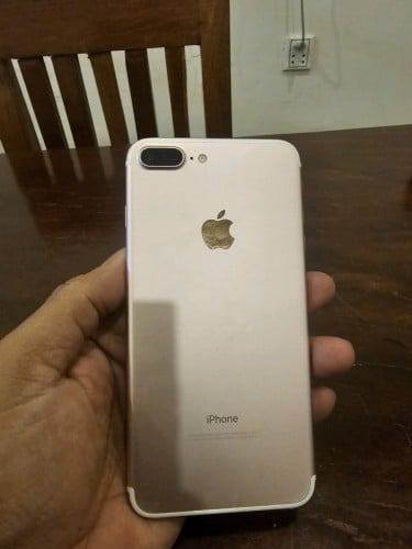Iphone 7plus 128G icloud ប្រើបាន មានស្កេន