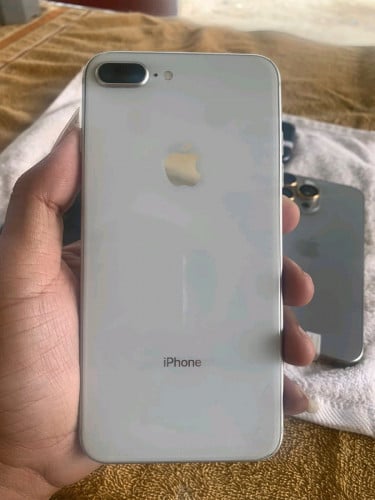 IPhone 8Plus LLA 64GB​ តួរ98%​អេក្រង់​ហ្សុីន​🔋ថ្មដូរថ្មី100%